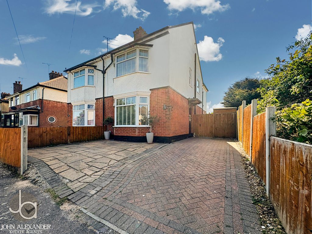 Property photo 1 of 17 20250502_153051841_0.5