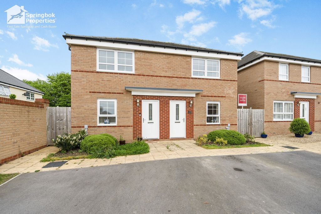 Property photo 1 of 17 Front View