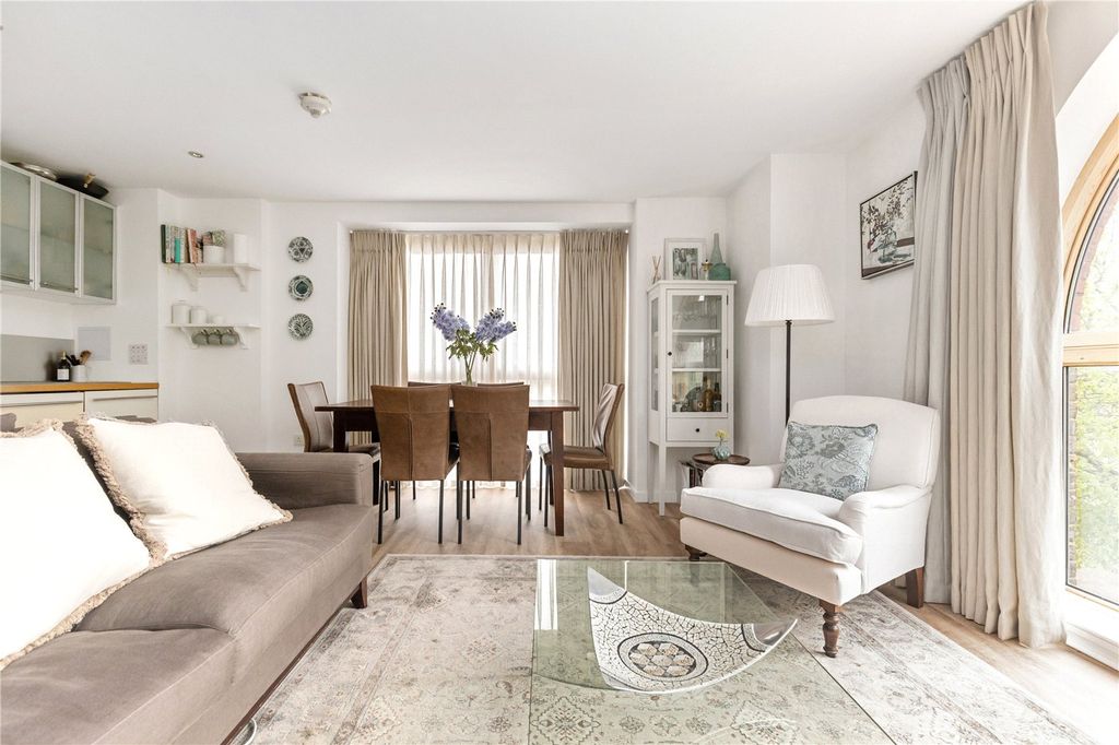 Property photo 2 of 12 Picture No. 16