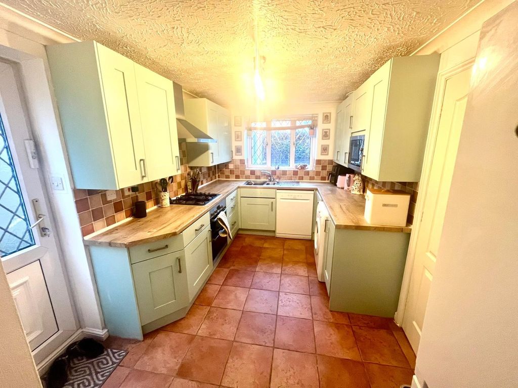 Property photo 2 of 15