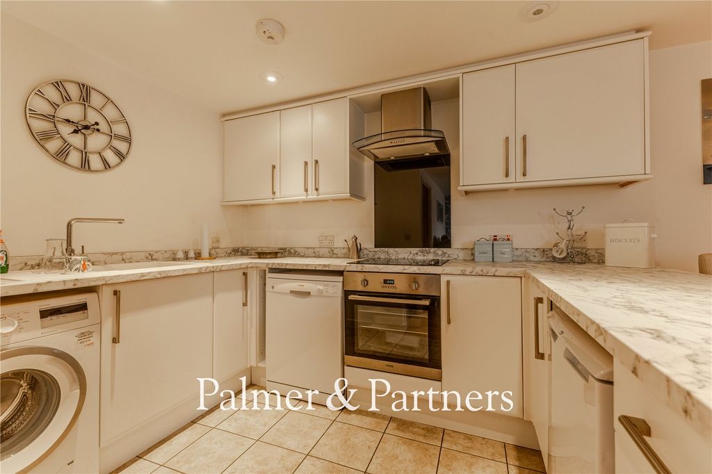 Property photo 2 of 12 Picture No. 05