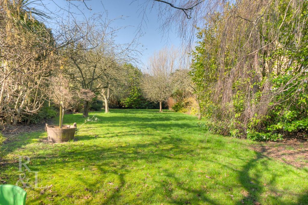 Property photo 2 of 26 Batched  (15).Jpg