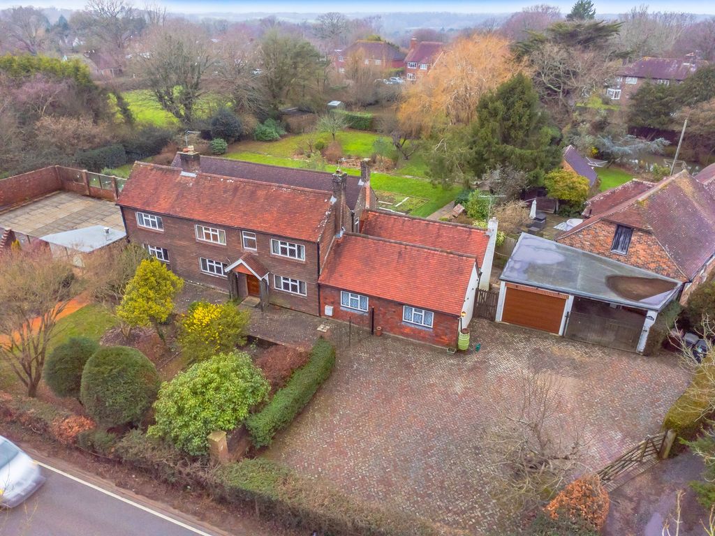 Property photo 2 of 42