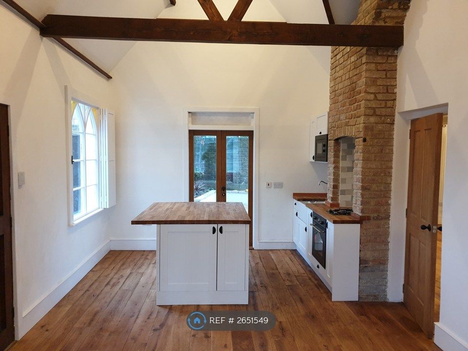 Property photo 3 of 35