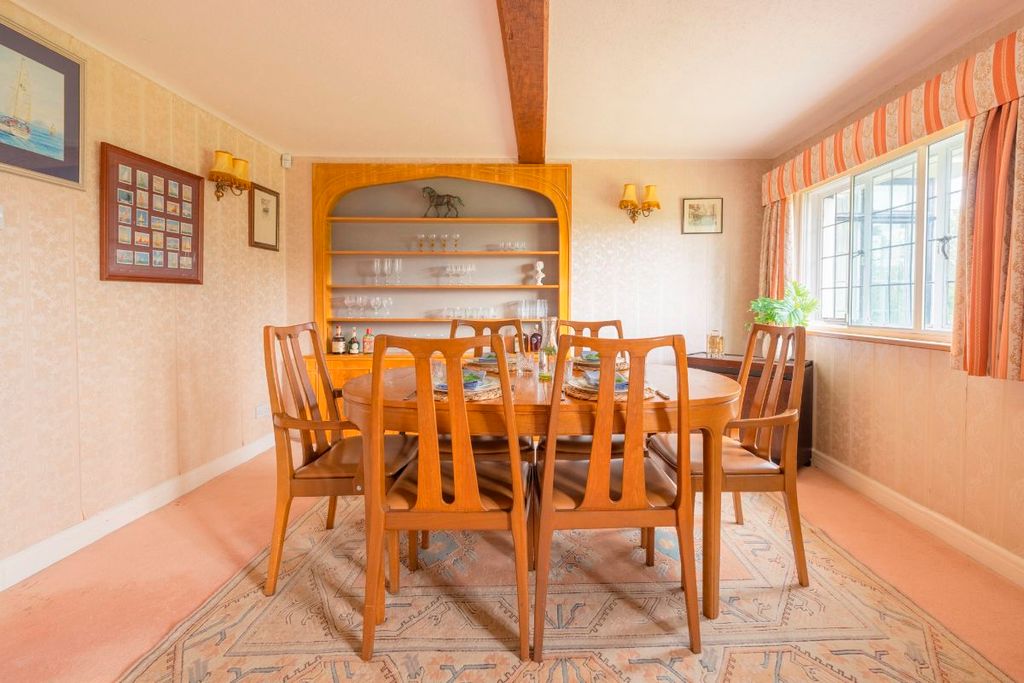 Property photo 2 of 29