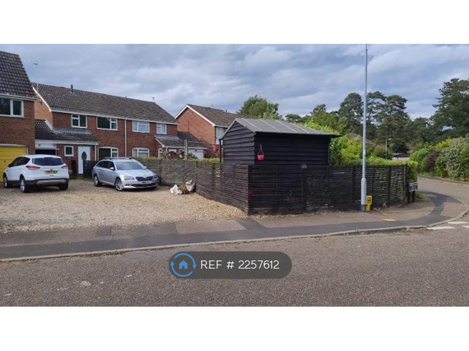 Property photo 1 of 18 Front: House, Drive, Summerhouse
