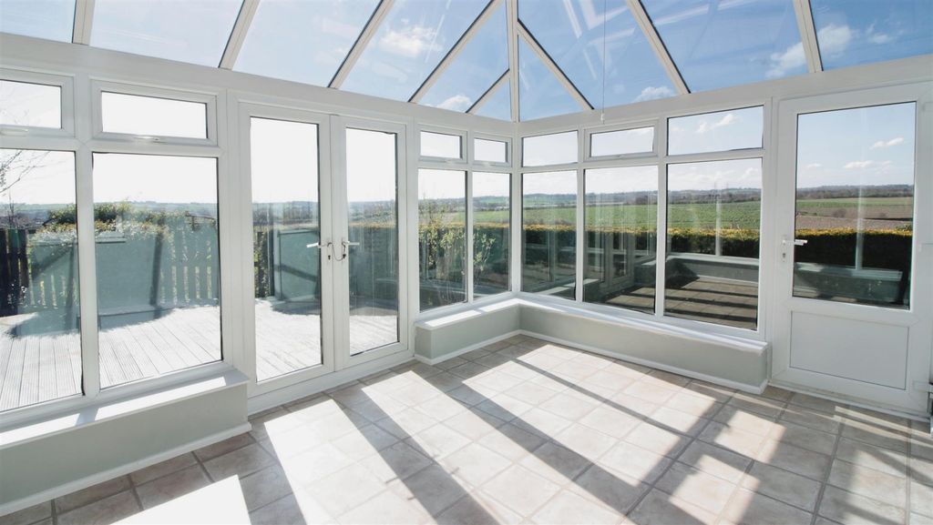 Property photo 3 of 15 Conservatory