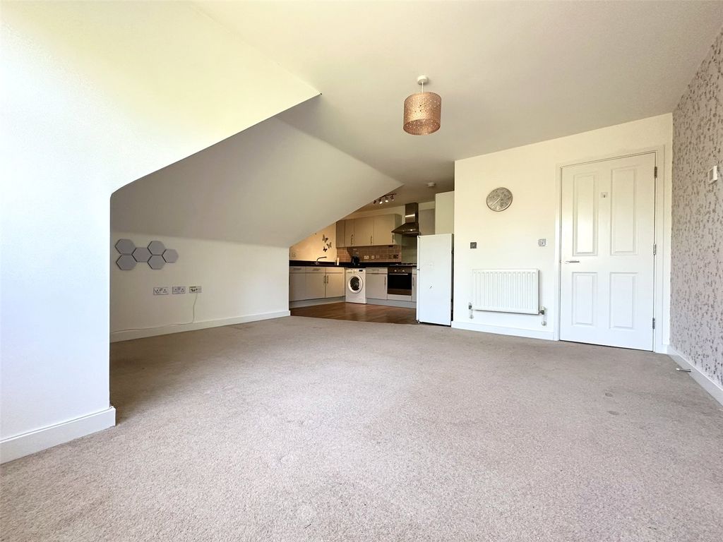 Property photo 1 of 14 Living Area