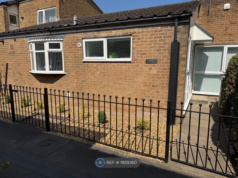 Property photo 1 of 17 Property Front