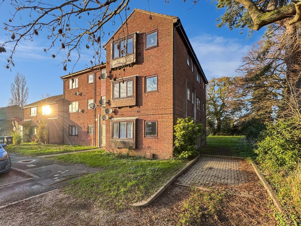 Property photo 1 of 6
