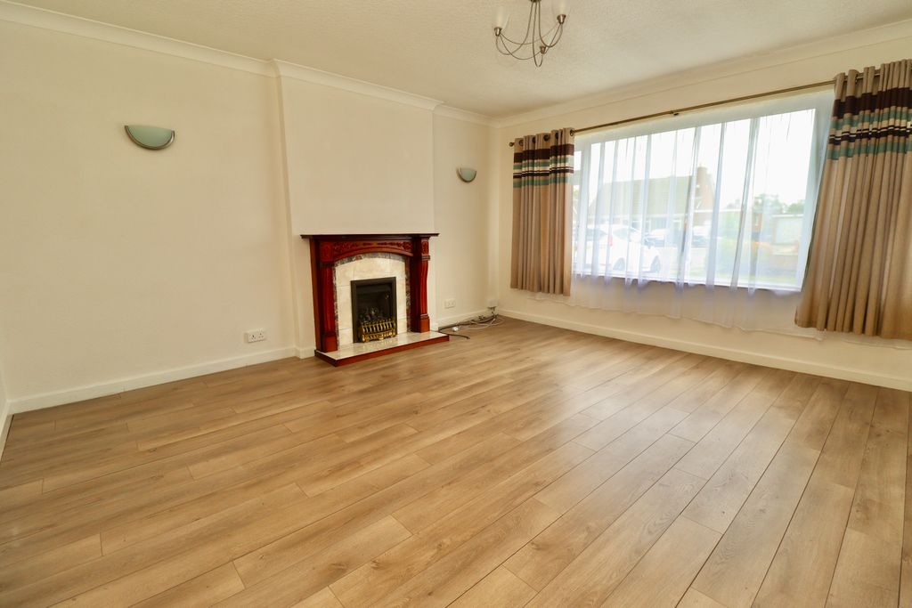 Property photo 3 of 14 Img_0604