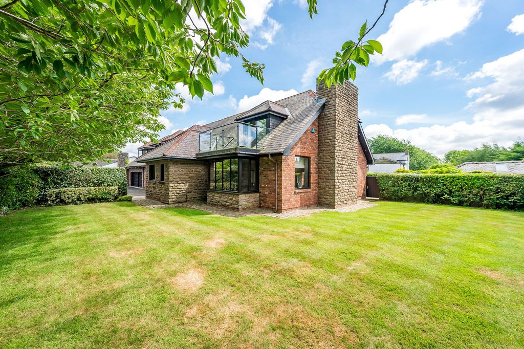 Property photo 1 of 59