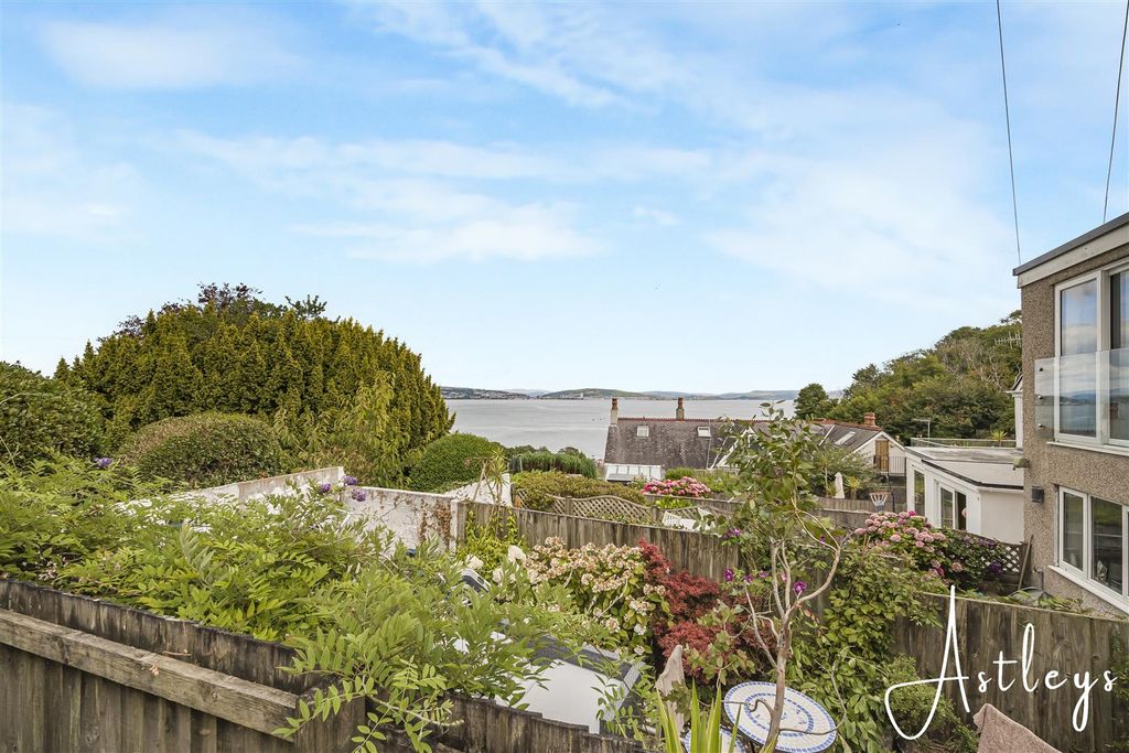 Property photo 3 of 29 Garden View
