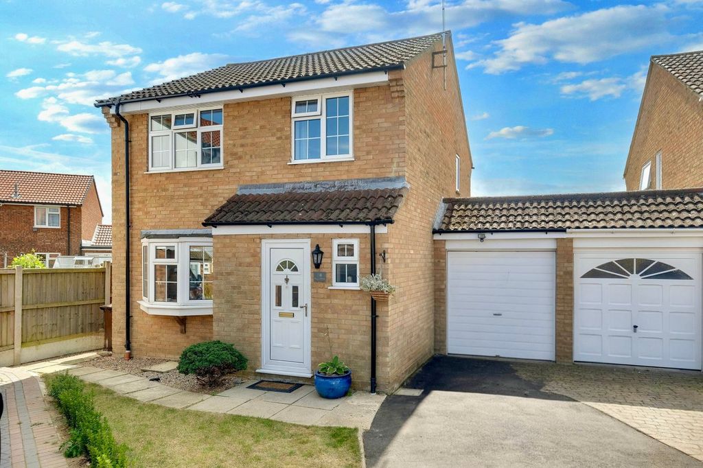Property photo 1 of 12