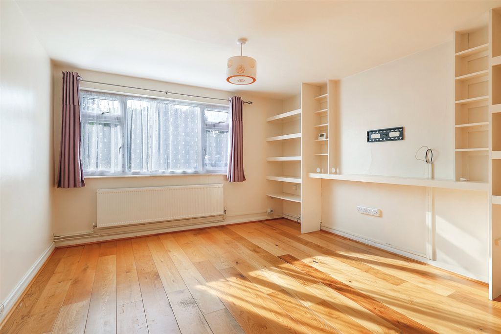 Property photo 3 of 7 Picture No. 08