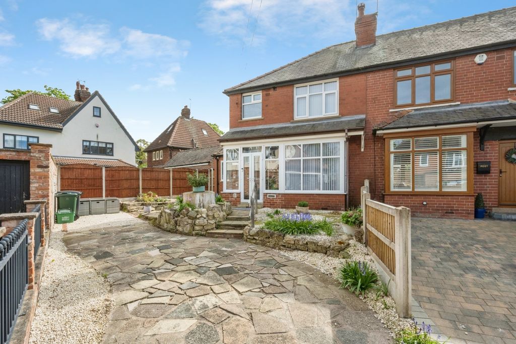 Property photo 1 of 18 Front