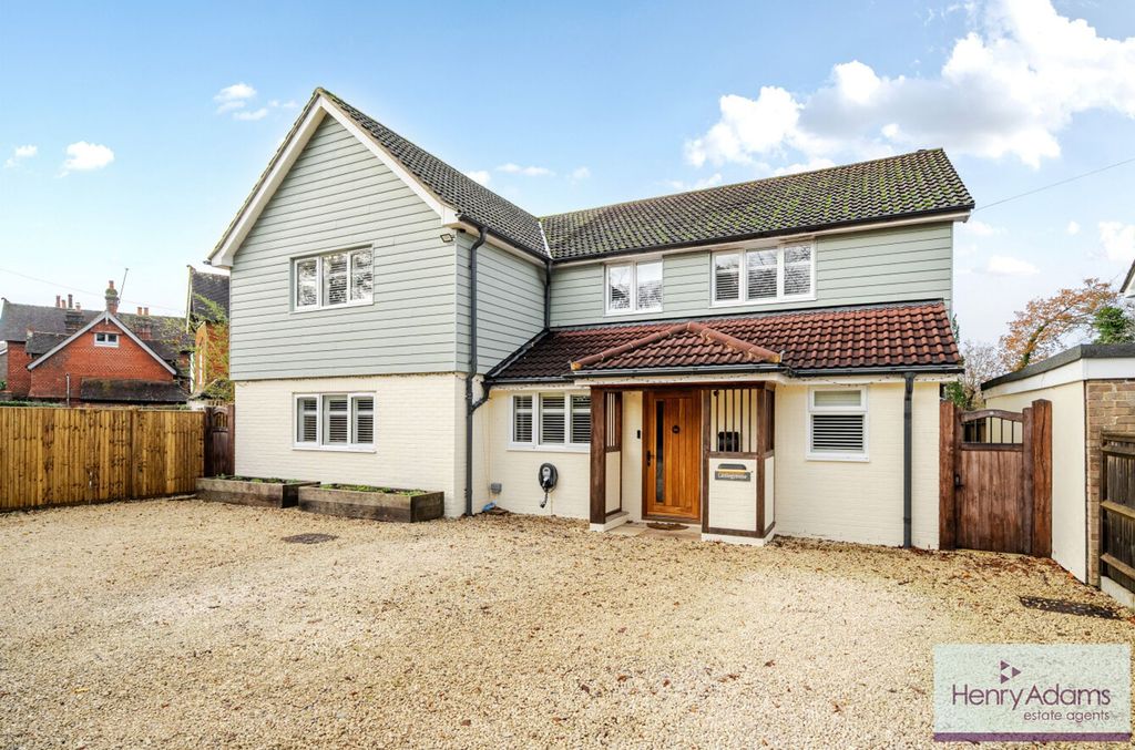 Property photo 1 of 32