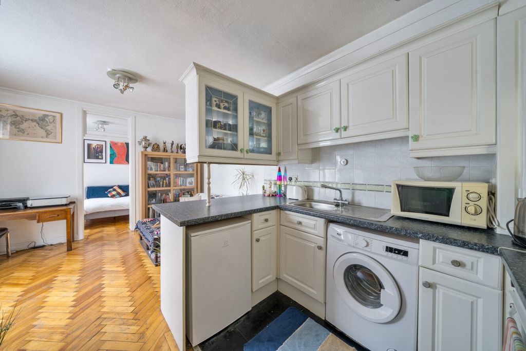 Property photo 3 of 17 Picture No. 09
