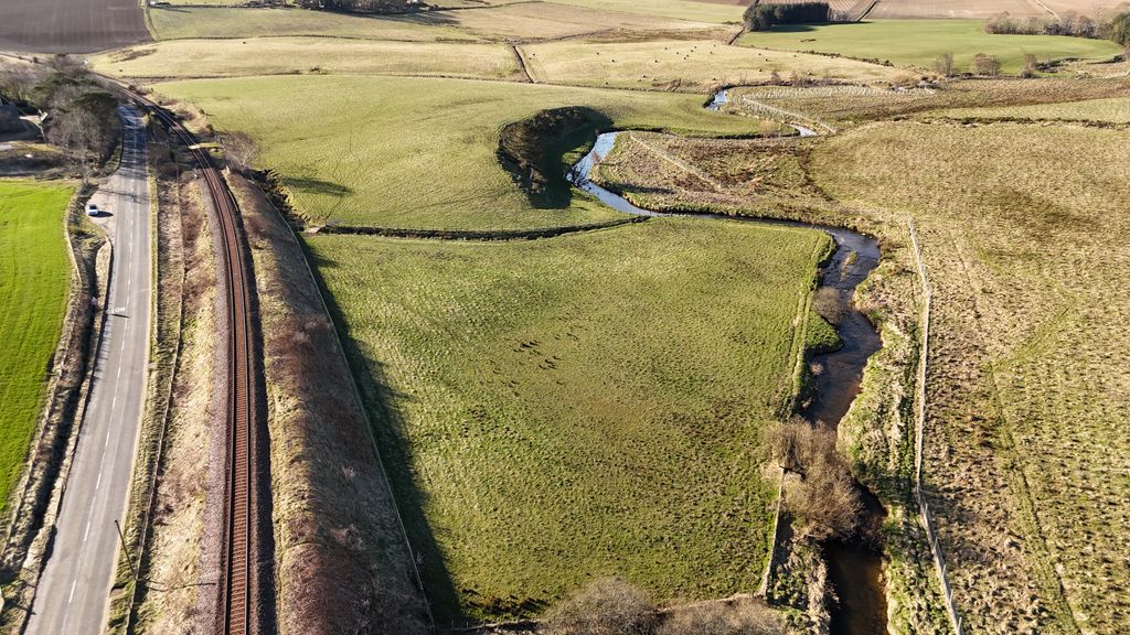 Property photo 2 of 6