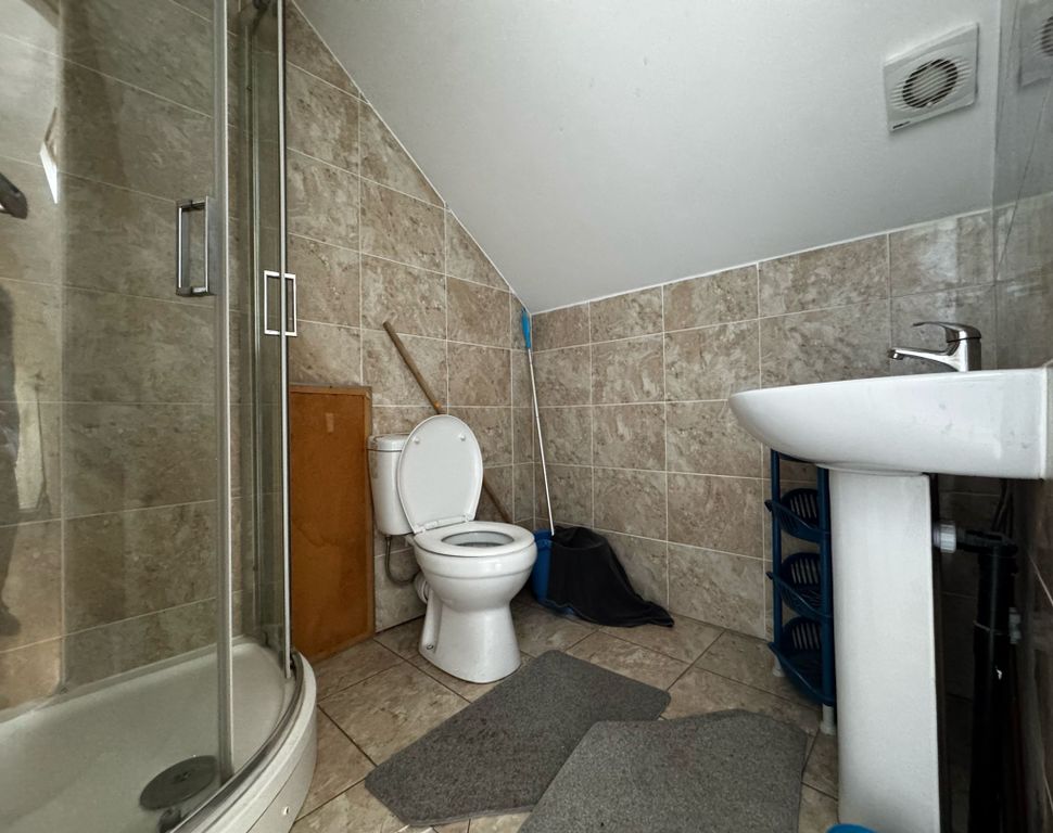 Property photo 3 of 3
