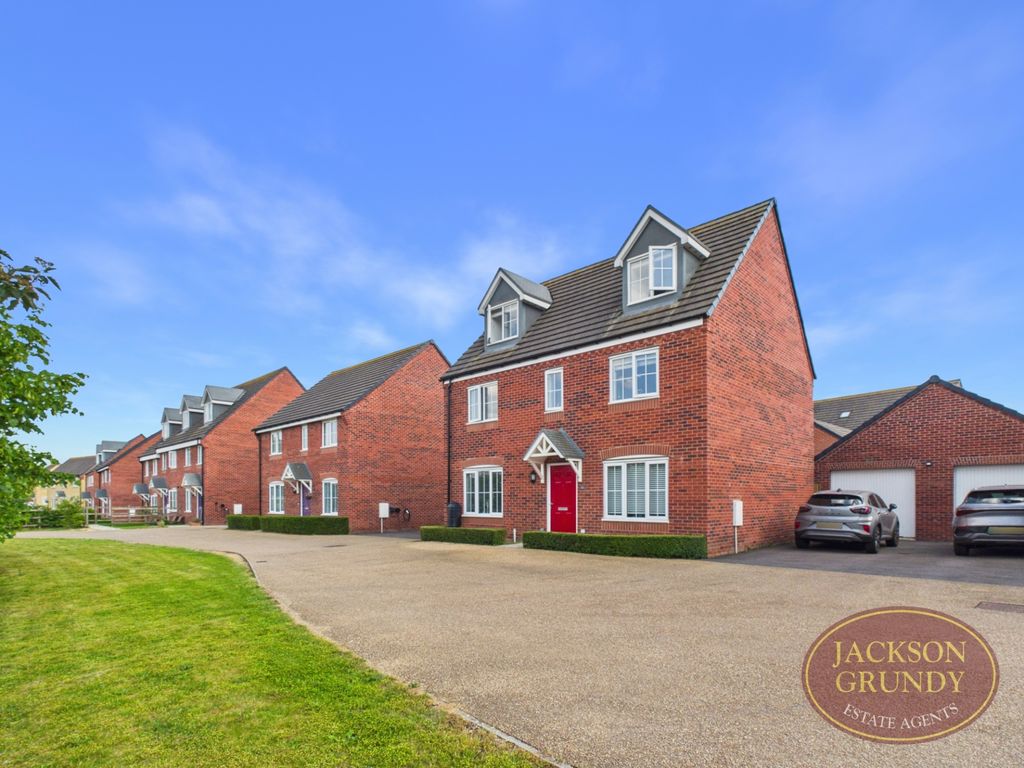 Property photo 1 of 28 Emperor Crescent