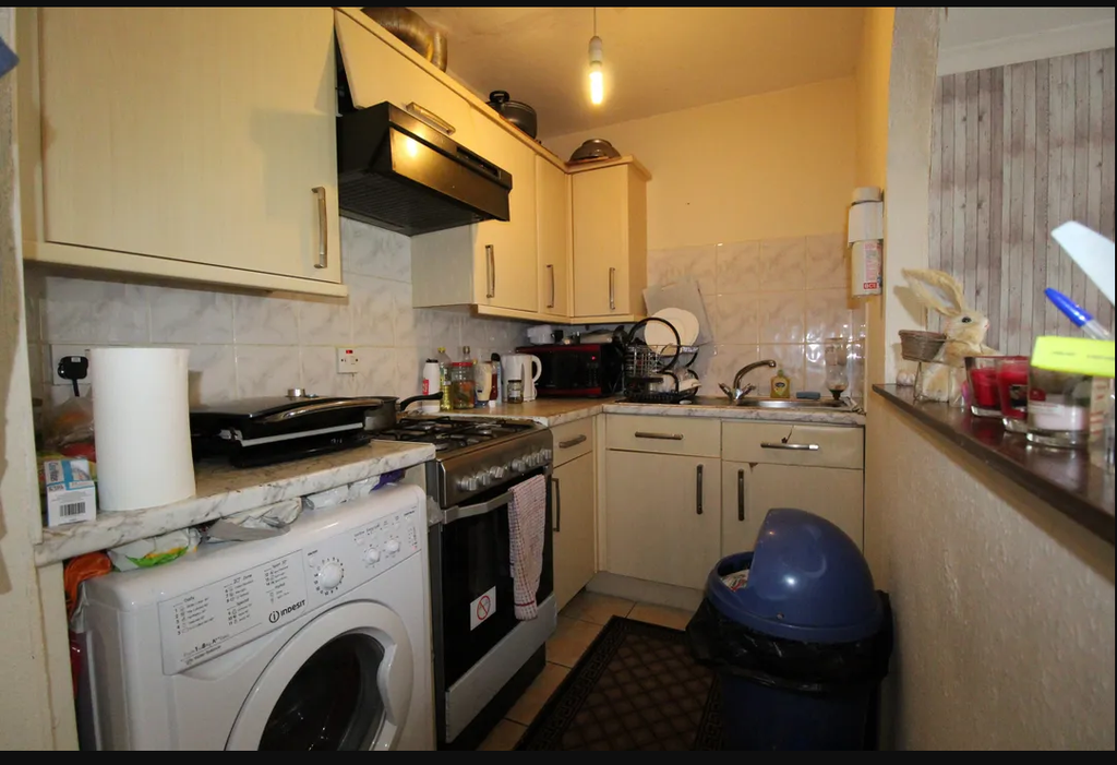 Property photo 2 of 3