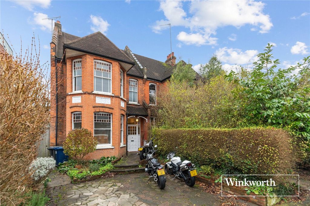 Property photo 3 of 18 Picture No. 19