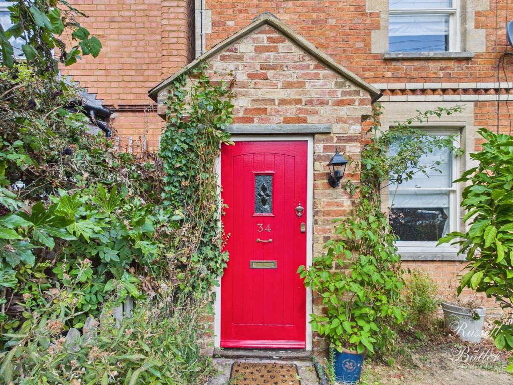 Property photo 1 of 19 Cam01386G0-Pr0175-Still014