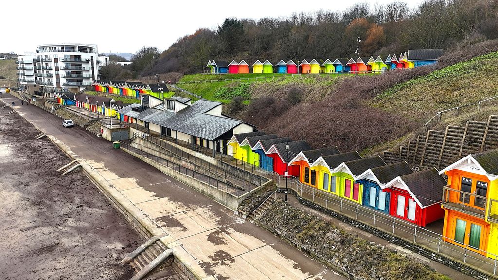 Property photo 2 of 13