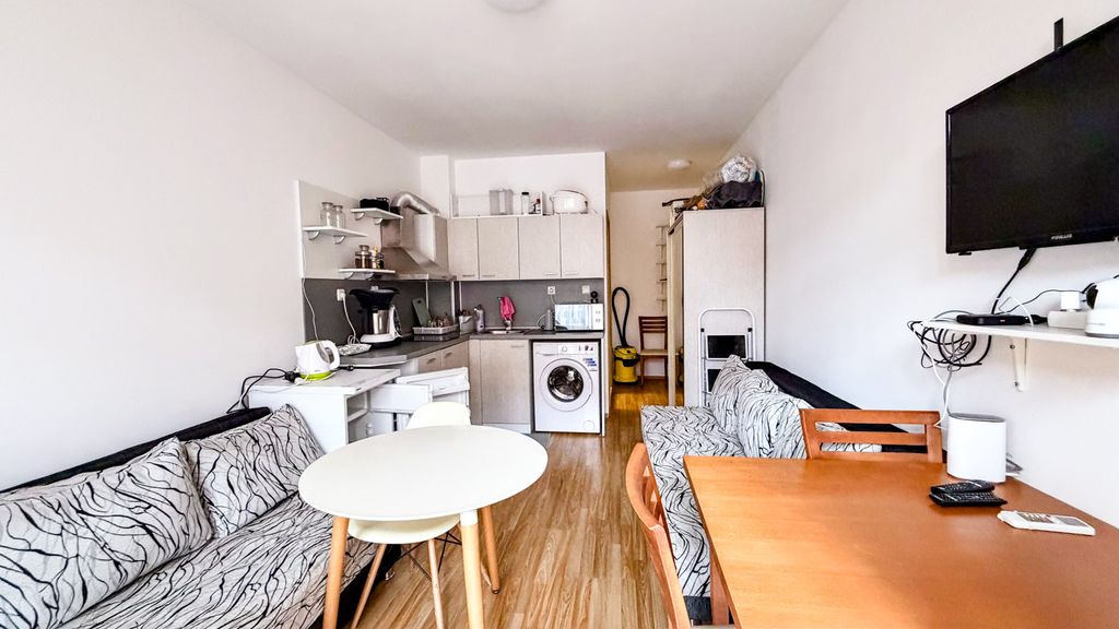 Property photo 2 of 12