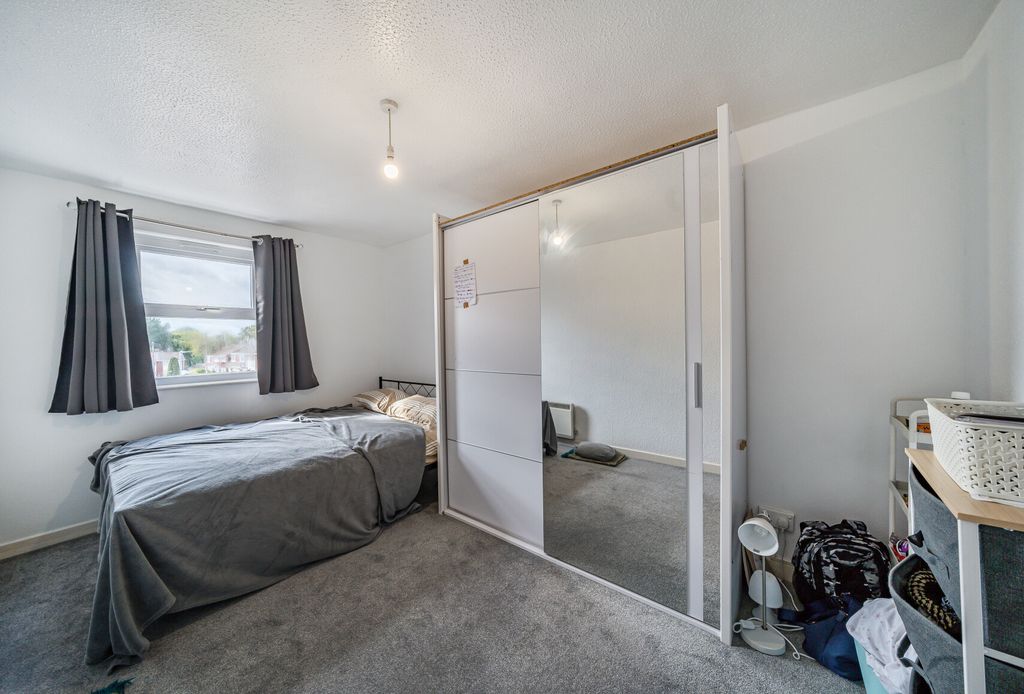 Property photo 2 of 10 1340654-7-689E1cd...