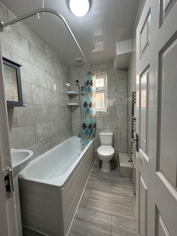 Property photo 3 of 4