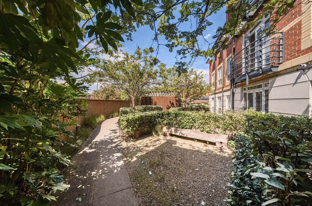 Property photo 2 of 16 14-681E41Efe0Ca6-...