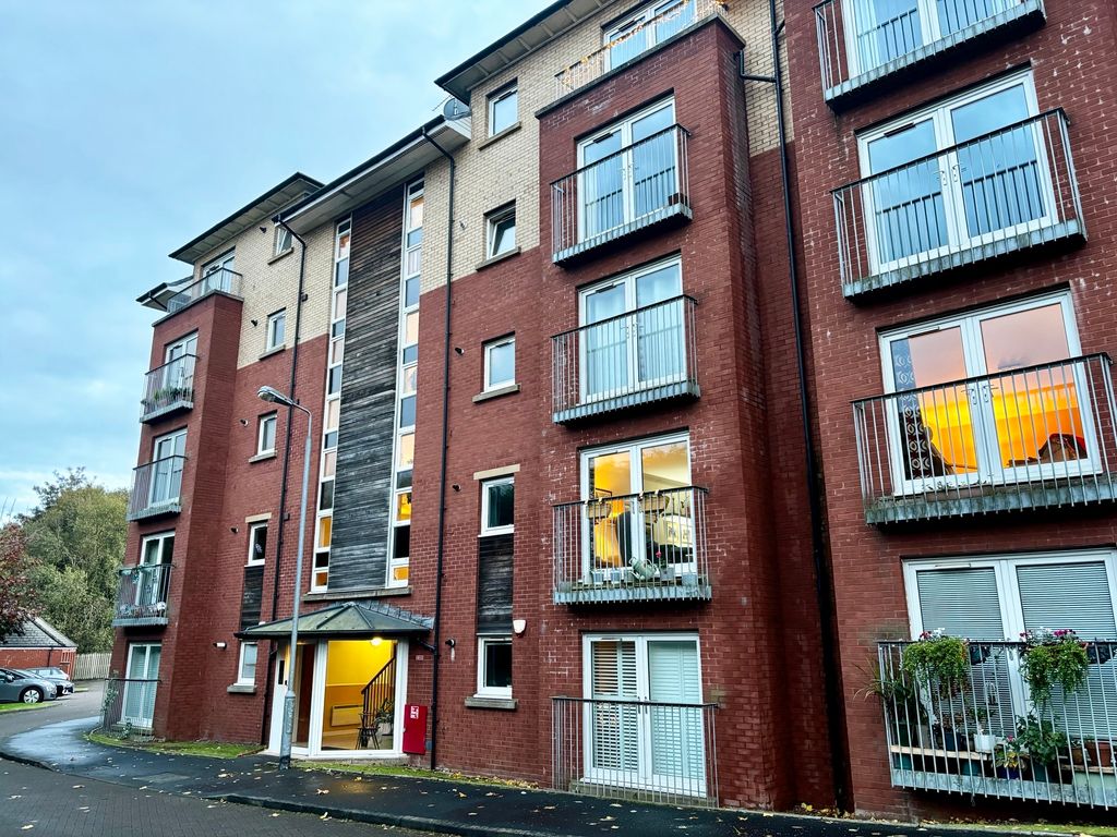 Property photo 1 of 35