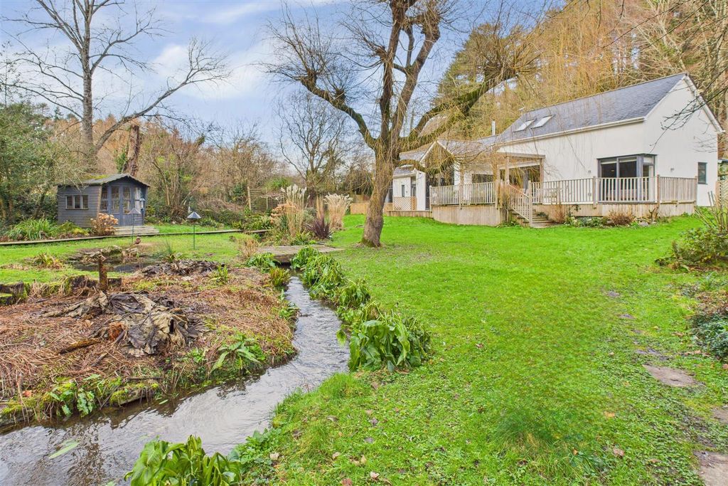 Property photo 2 of 29