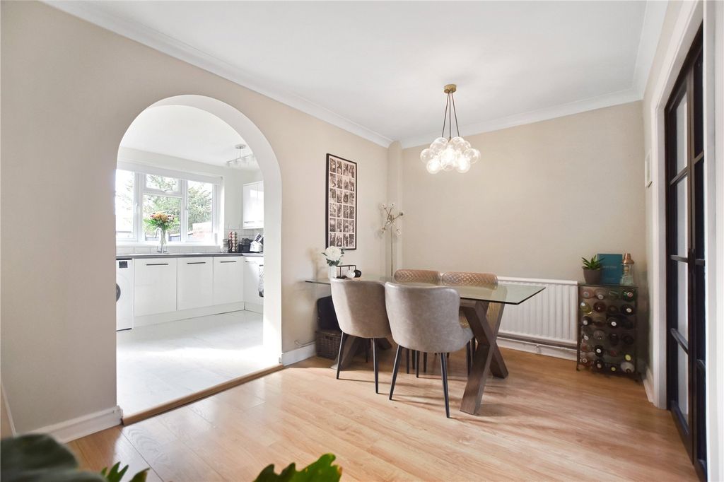 Property photo 3 of 15 Dining Room