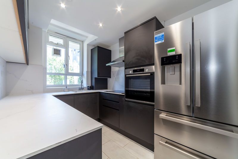 Property photo 2 of 6 Kitchen