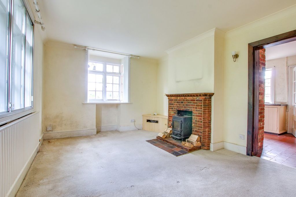 Property photo 3 of 17