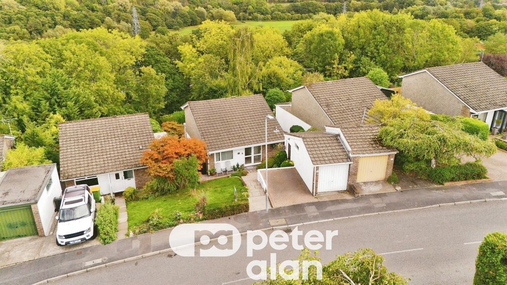 Property photo 2 of 19