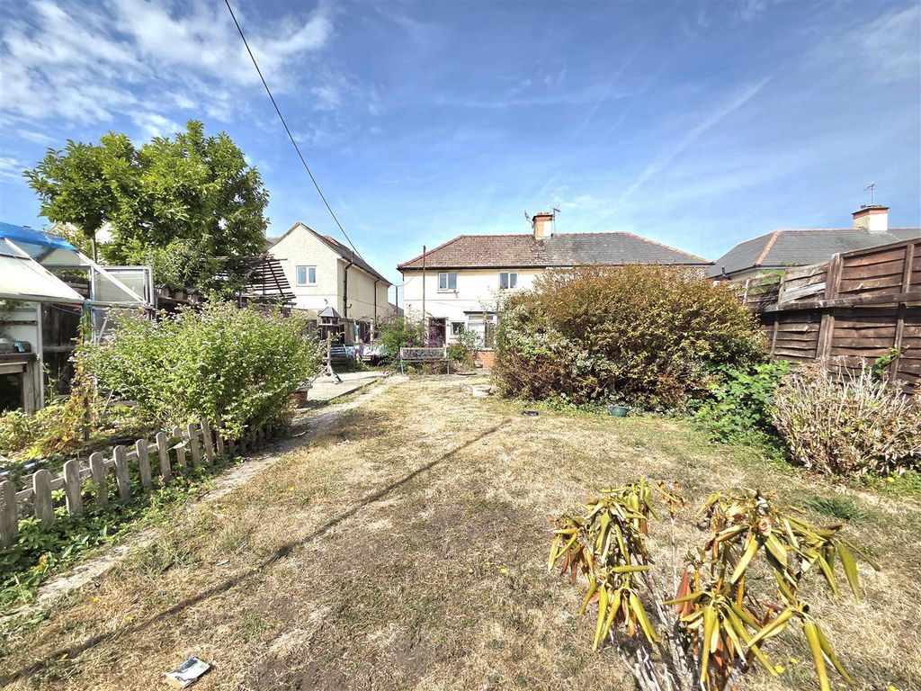 Property photo 3 of 15