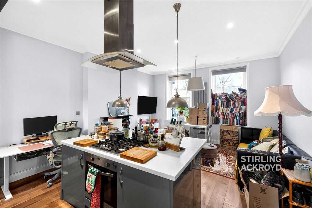 Property photo 2 of 20 Kitchen