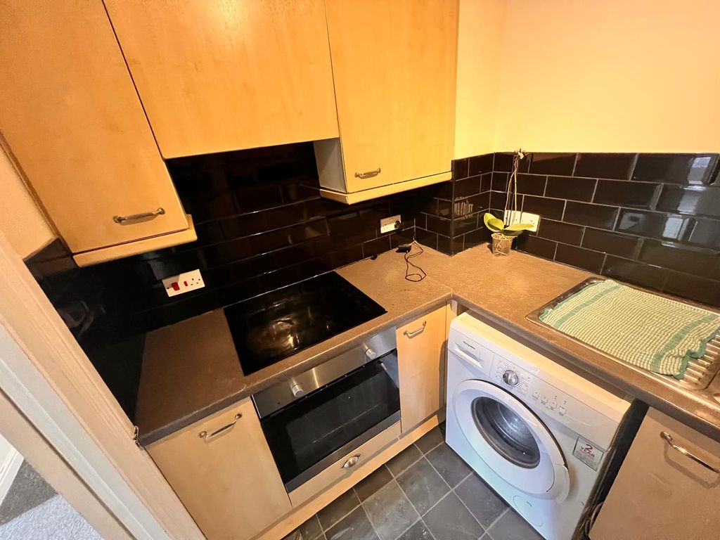 Property photo 3 of 4