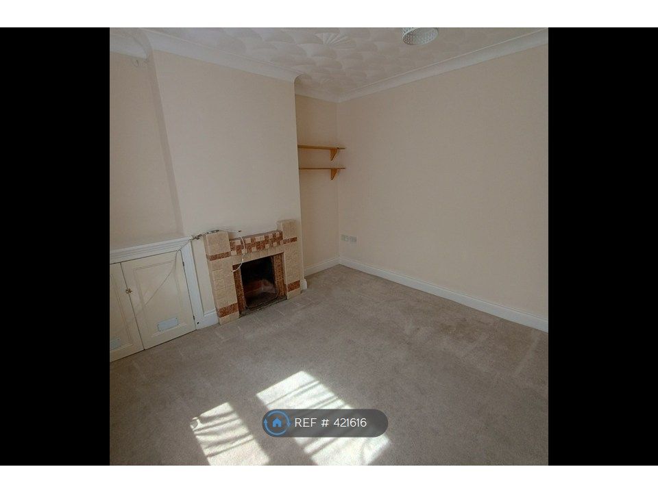 Property photo 2 of 11 Sitting Room1
