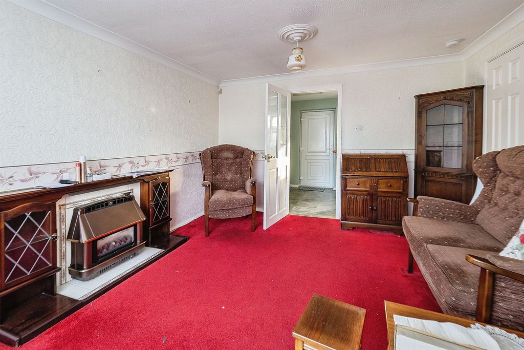 Property photo 3 of 15