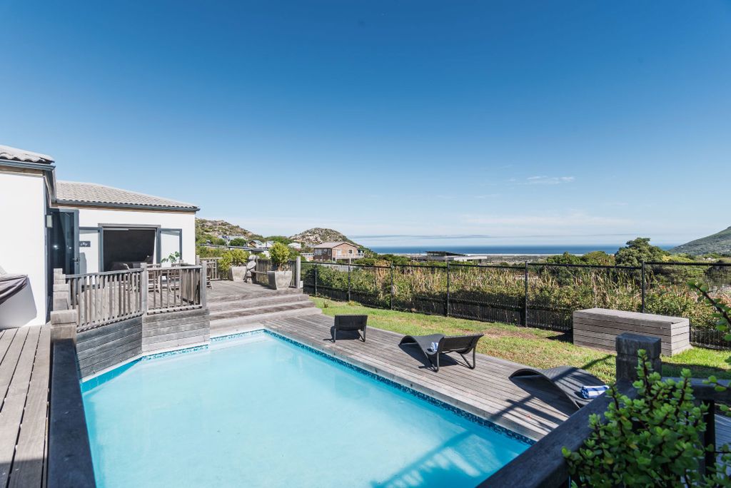 Property photo 3 of 40 Fh1733901