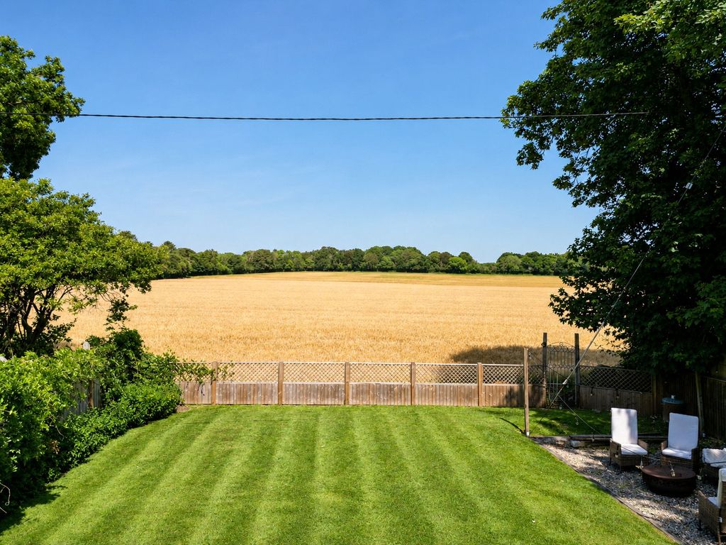 Property photo 2 of 18 Picture No. 44