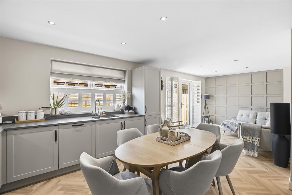 Property photo 2 of 33 Living Dining Kitchen