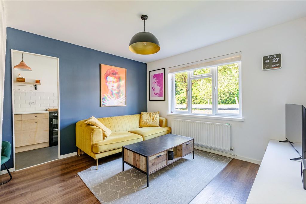 Property photo 2 of 10 Reception