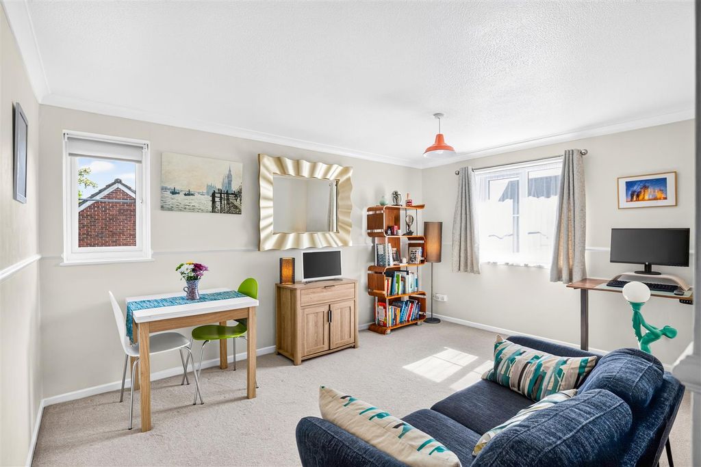 Property photo 2 of 12 San-37 Northumberland Rd E6-25.Jpg