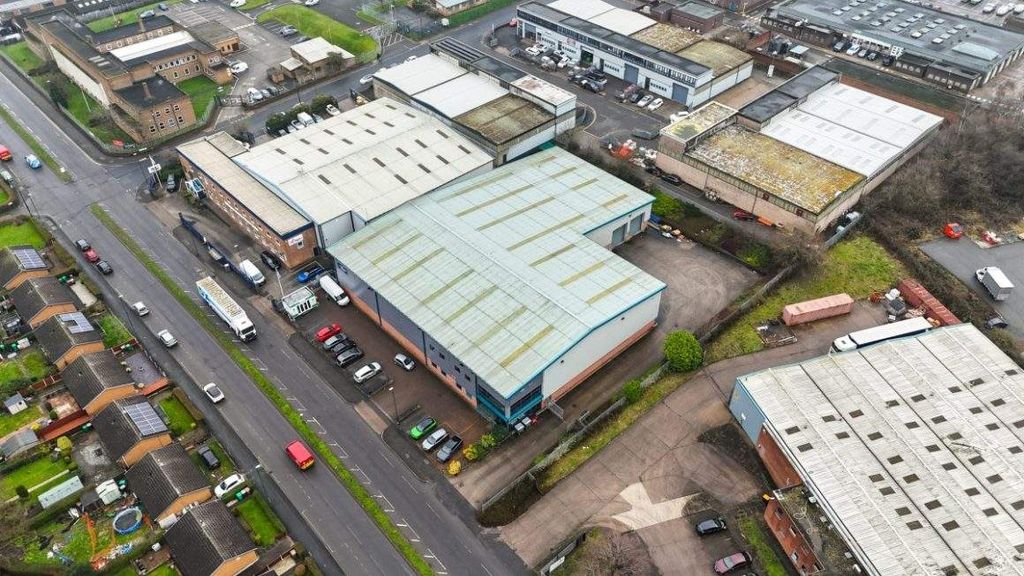 Property photo 1 of 12